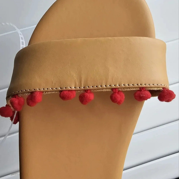 TKEES Alexa Pom Pom Beige Red Slides size 9 - Picture 3 of 3
